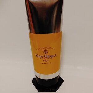 Veuve Clicquot tube of paint isothermal case champagne case Made in France
